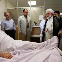 عيادة العلماء والشخصيات للإمام الخامنئي حفظه الله في المستشفى